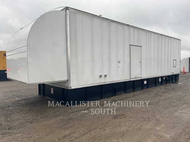 2000 KW Caterpillar 3516C, Diesel, 1800 RPM, 480V, 207 hours, 2015 - Image 2
