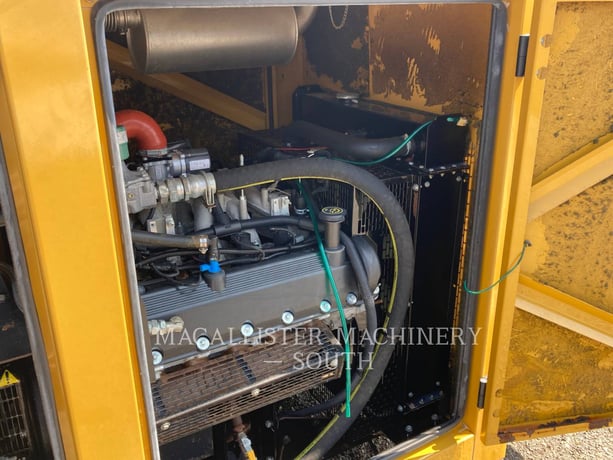 100 KW Olympian G100F3, Natural Gas, 1800 RPM, 208V, 4 hours, 2009 - Image 8
