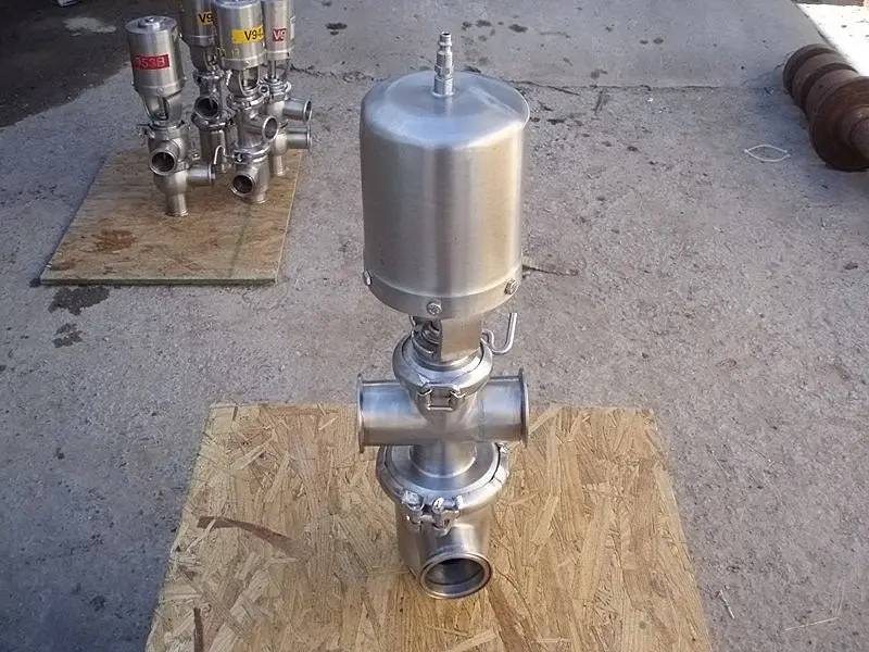 2-1/2" Single Stem Cross Body Divert Valve, pneumatic actuated, (4) S-line fittings - Image 3