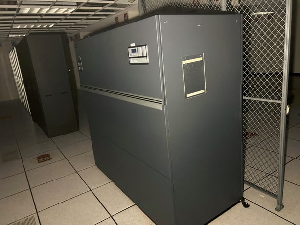 Liebert Deluxe System 3 Precision Air Conditioning System (Chilled Water Floor-Mount CRAC Unit) [ camped - Image 7