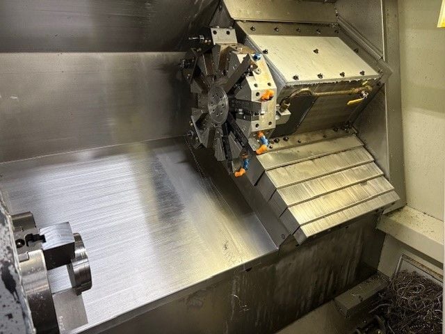 Haas #SL-20, CNC lathe, 31.7" swing, 20" machining length, 10.3" turning diameter, 8" chuck, 2" bar, 20 HP - Image 3