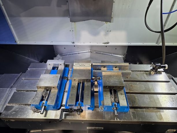 DN Solutions #DNM-5700S, CNC vertical machining center, 41.3" X, 22.4" Y, 20" Z, 51.2" x 22.4" table, 25 HP - Image 3