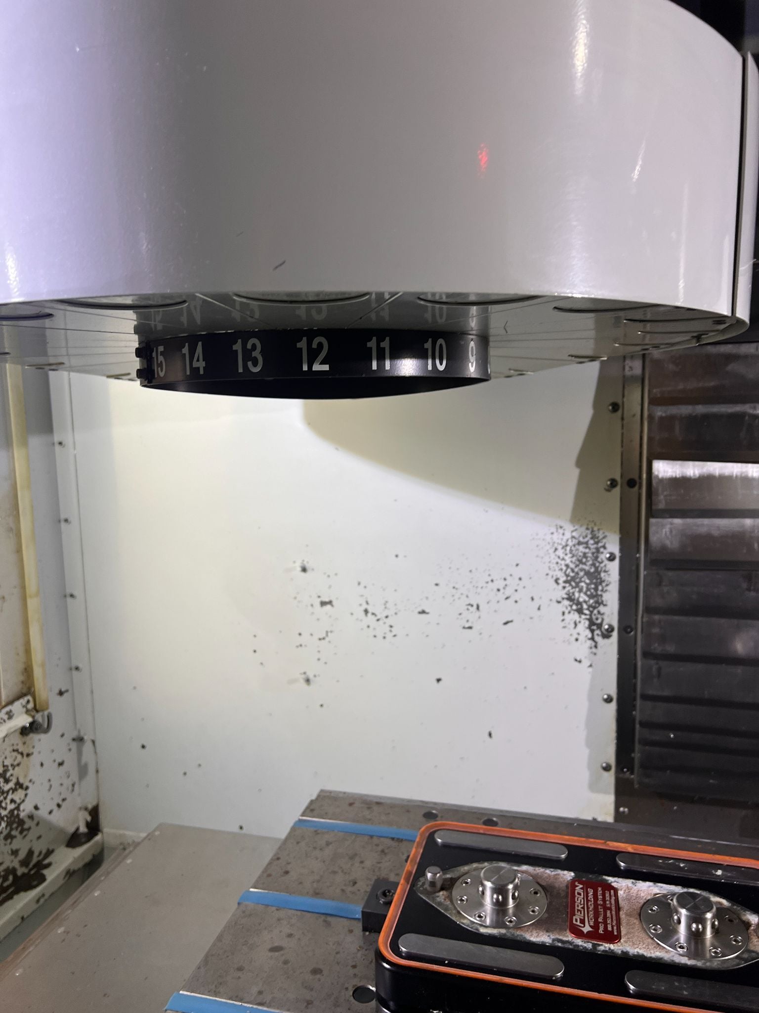 Haas #VF-1, CNC vertical machining center, 20" X, 16" Y, 20" Z, 26" x 14" table, 30 HP, 8,100 RPM, CT40, 20 - Image 9