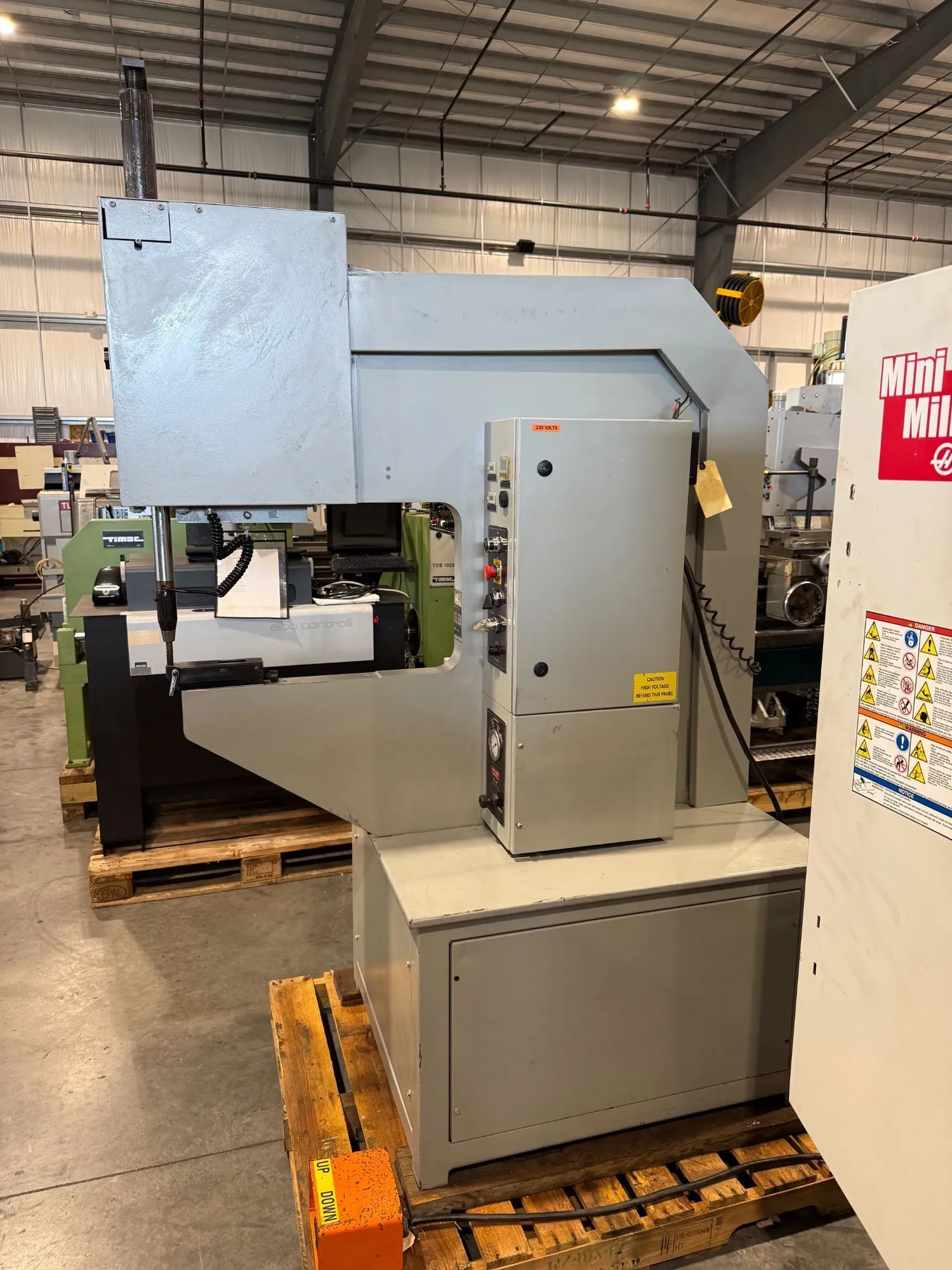 8 Ton, Haeger #824, hydraulic insertion press, 8" stroke, 24" throat, modular autofeed, 18 gallon hydraulic - Image 8