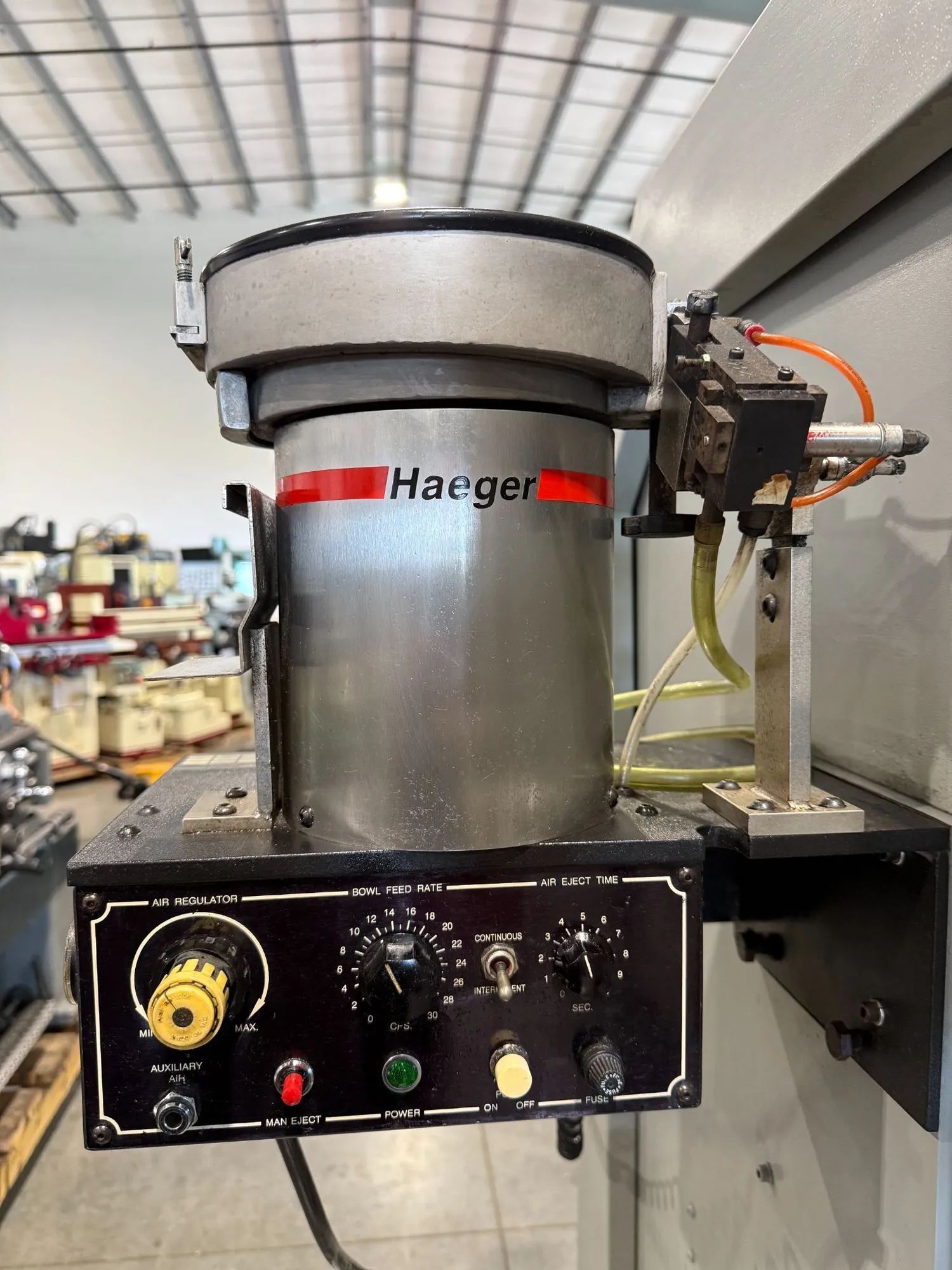 8 Ton, Haeger #824, hydraulic insertion press, 8" stroke, 24" throat, modular autofeed, 18 gallon hydraulic - Image 10