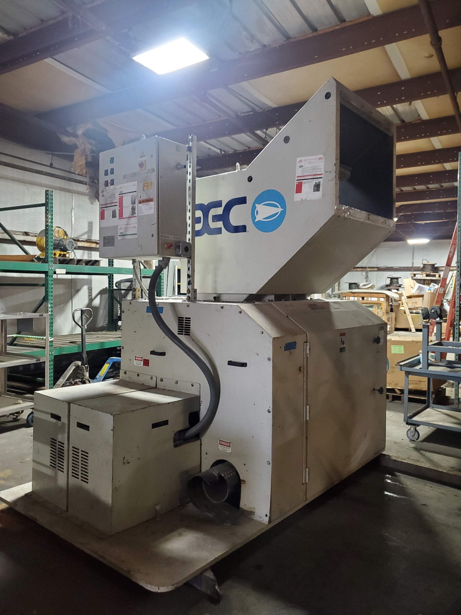 18" x 20" AEC #1820, industrial plastic granulator grinder, 50 HP, 460 V., 3-phase - Image 4