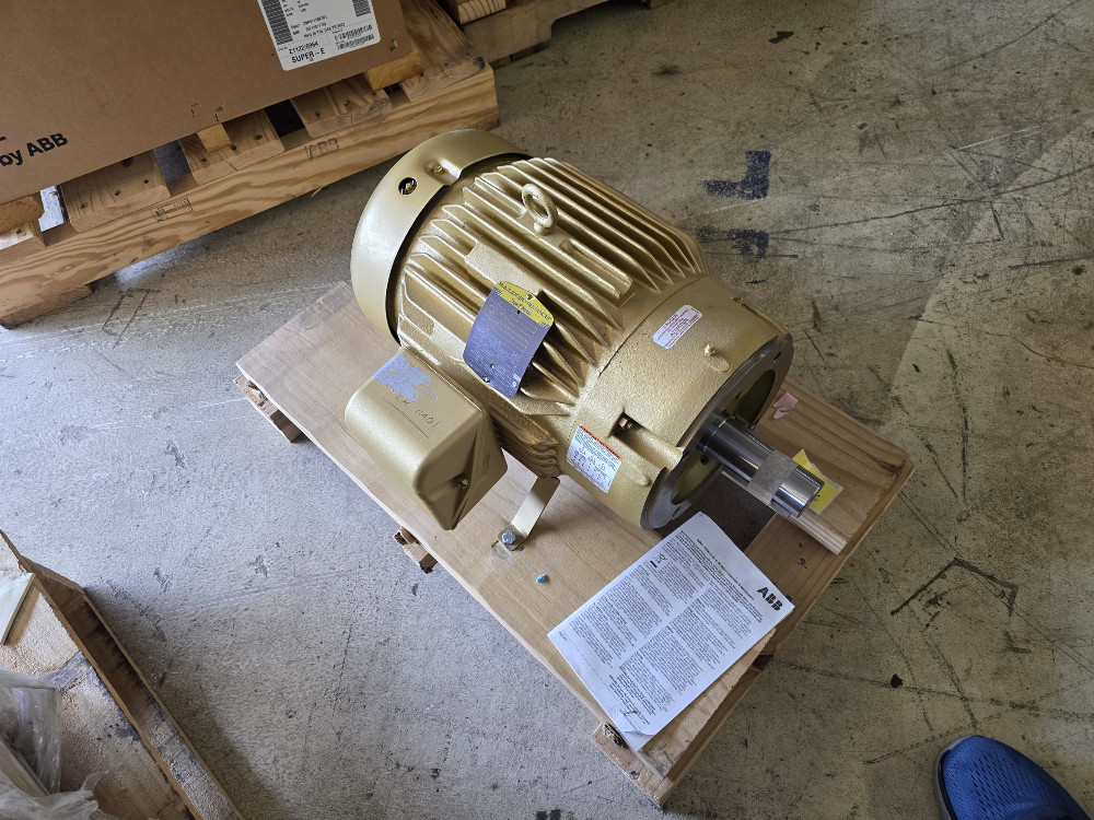 15 HP 3500 RPM Baldor #VEM2394T, Frame 254TC, TEFC, 230/460 Volts, 3 phase, C-Face AC Induction Motor, NEW (2 - Image 2