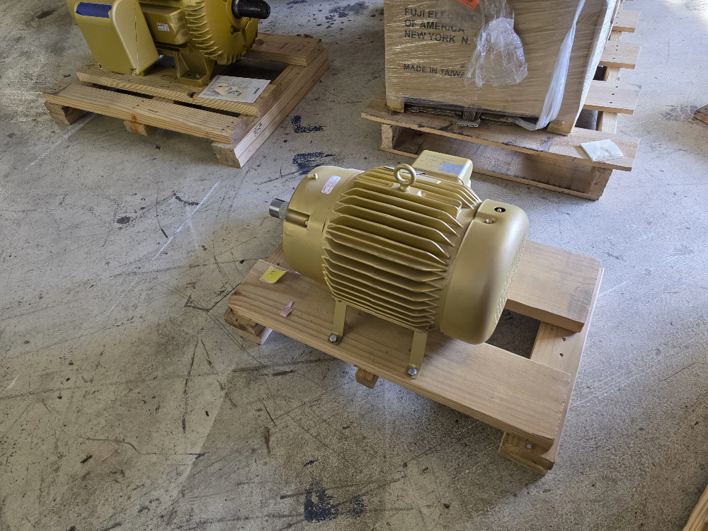 15 HP 3500 RPM Baldor #VEM2394T, Frame 254TC, TEFC, 230/460 Volts, 3 phase, C-Face AC Induction Motor, NEW (2 - Image 3