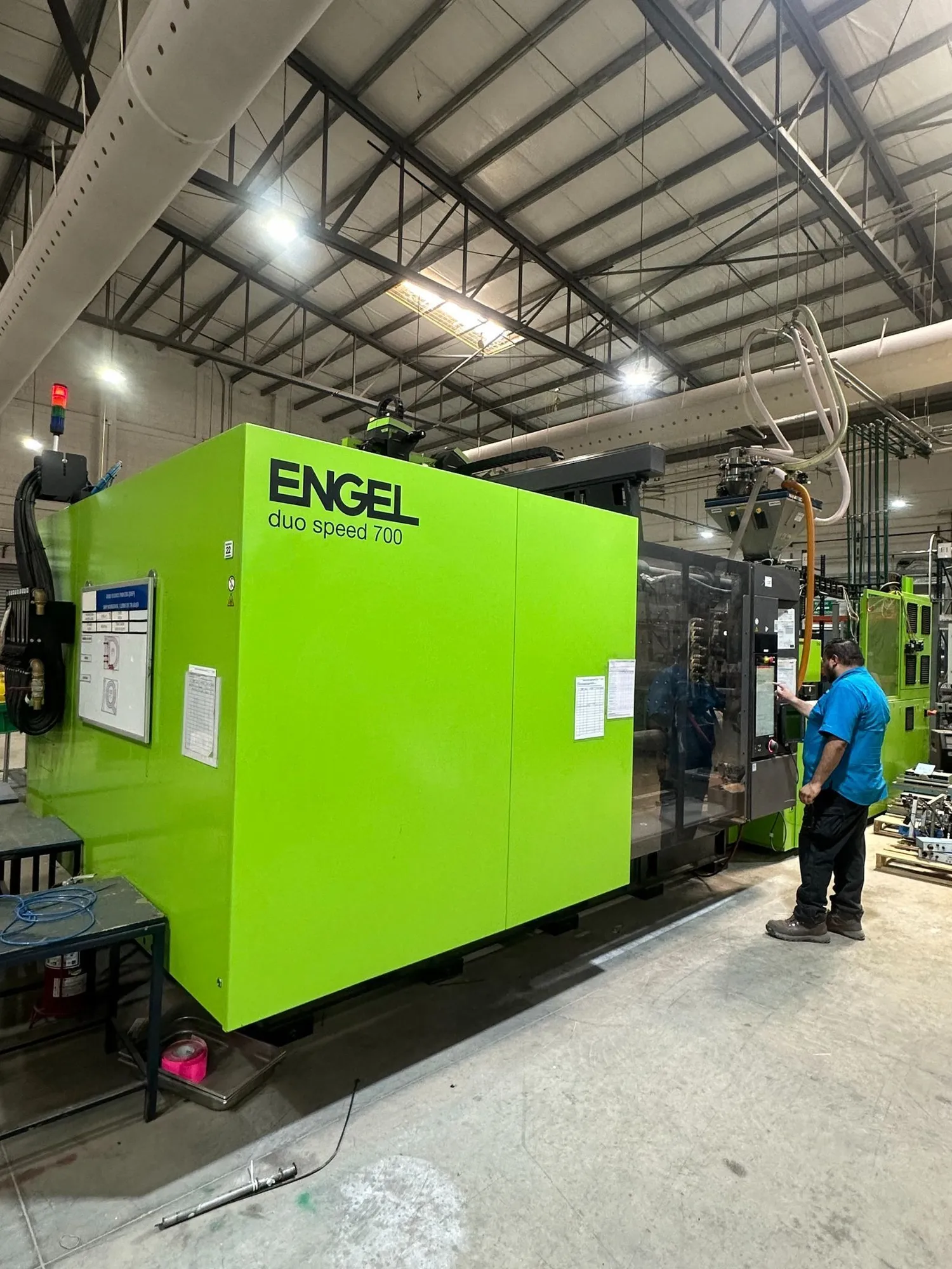 700 Ton, 30.1 oz., Engel #Duo-2460/700-speed, servo-hydraulic horizontal injection molder, 43.7" x 37.8" tie - Image 1