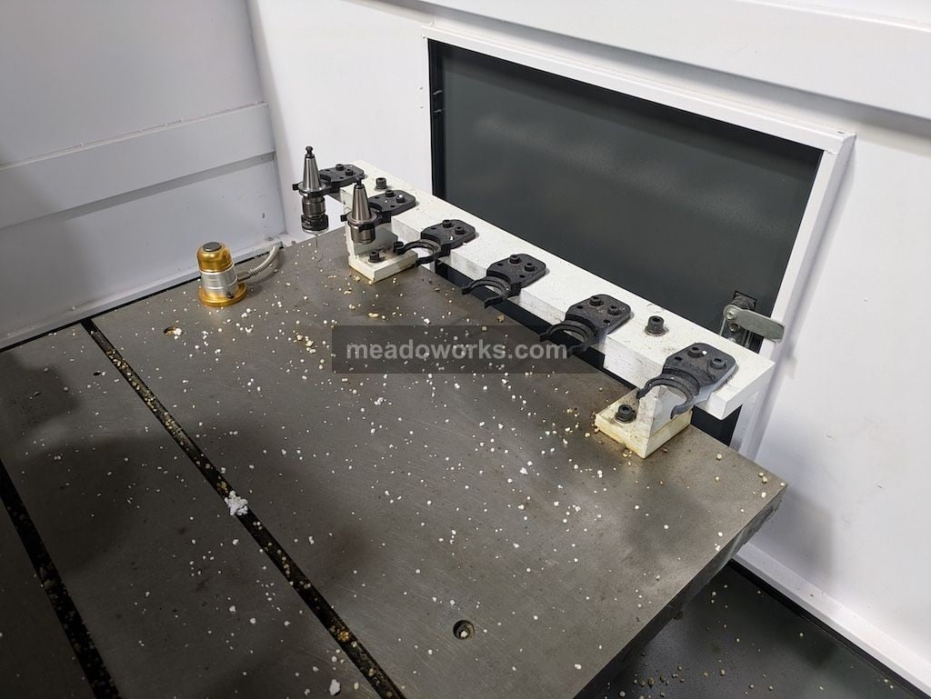 UnionTech #UT6060M, 3-Axis CNC Engraving & Milling Machine, 23.6" X, 23.6" Y, 23.6" x 23.6" table, automatic - Image 4