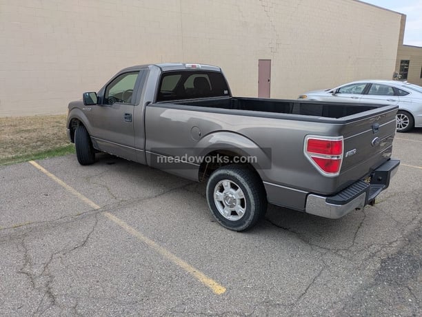 Ford #F-150-XLT, Regular Cab Pickup Truck - Image 3