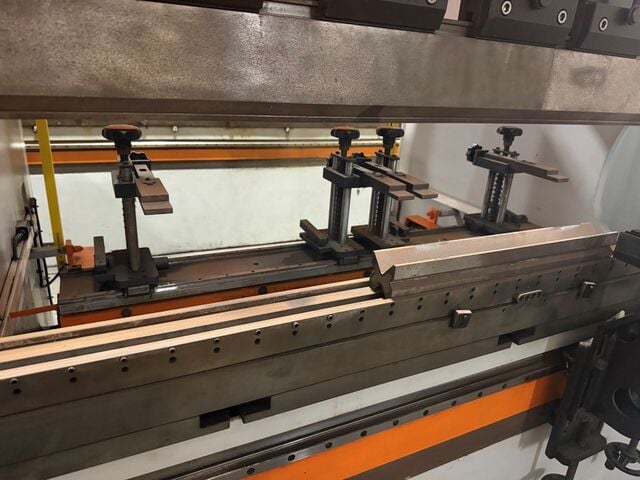 66 Ton, Ermak #Power-Bend-Pro-2100x66, CNC press brake, 6.9' overall, 67" between housing, 10.8" stroke - Image 9