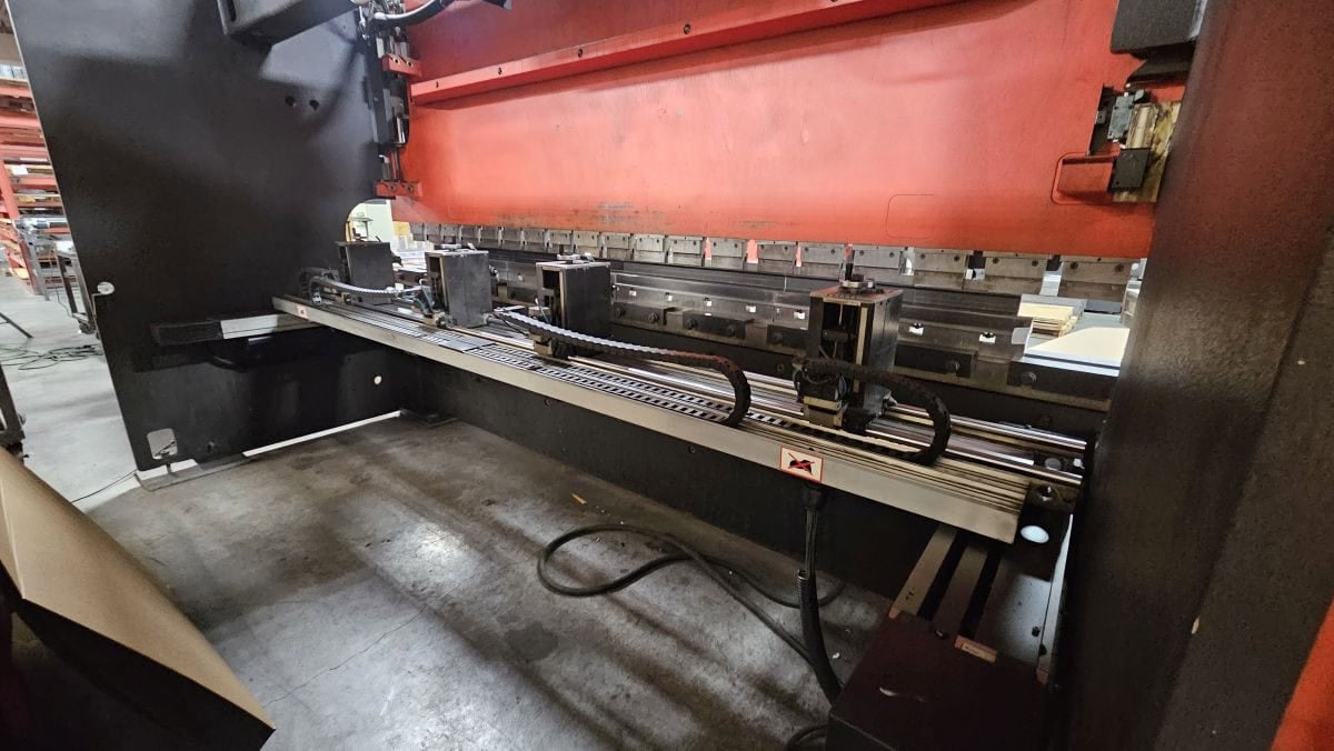 138 Ton, Amada #HFB-125/40, CNC press brake, 13' overall, 1488" between housing, 7" stroke, 16.1" throat - Image 5