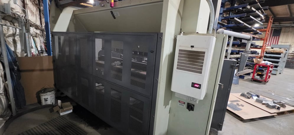 220 Ton, LVD #PPED-200/40, CNC press brake, 13' overall, 124" between housing, 7.8" stroke, 11.8" throat - Image 6