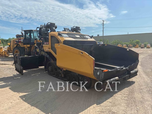 Caterpillar AP555-07, Asphalt Paver, 2549 hours, S/N: 4M600192, 2024 - Image 2