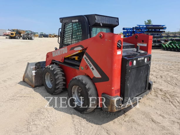 Mustang Manufacturing 2600R, Skid Steer Loader, 1306 hours, S/N: MAN2600RF0D206735, 2023 - Image 4