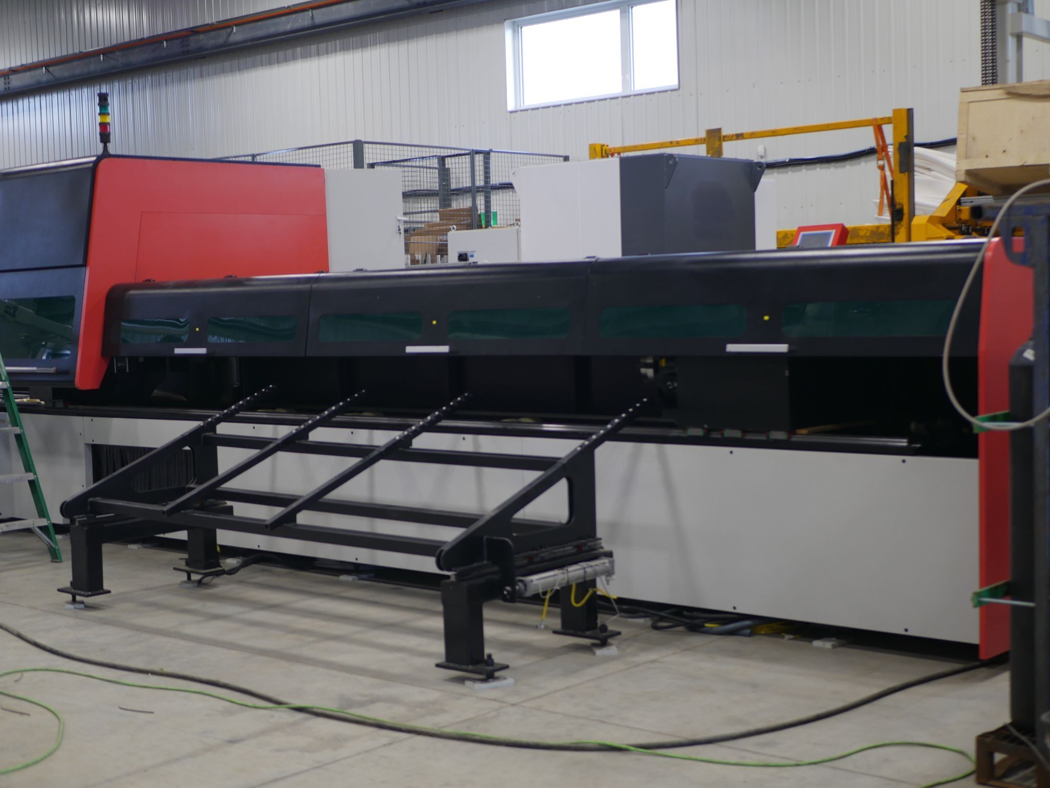 Alpha Laser #FiberTube, fiber tube laser, 6000 watt, 8-5/8" max pipe diameter, 24' loading, bundle loading - Image 3