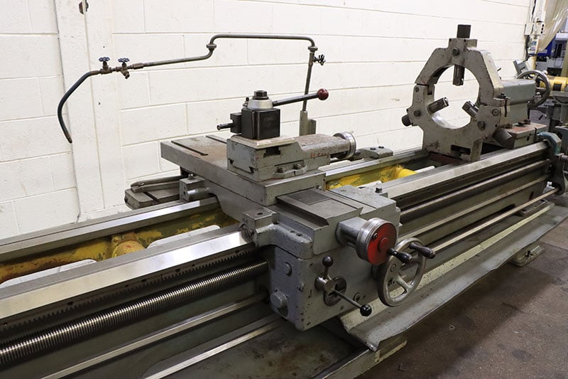 25"/34.5" x 120" Tos #SN63B, gap bed engine lathe, 2.75" bore, D1-8, 10-1000 RPM, 10 HP, taper attach., 3 & - Image 4