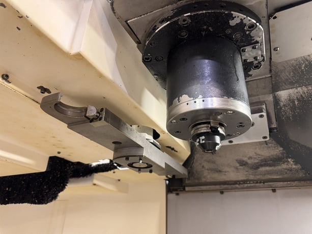 Mazak #VCN-700/40-IIHS, CNC vertical machining center, 30 automatic tool changer, 60.2" X, 27.6" Y, 25.6" Z - Image 5