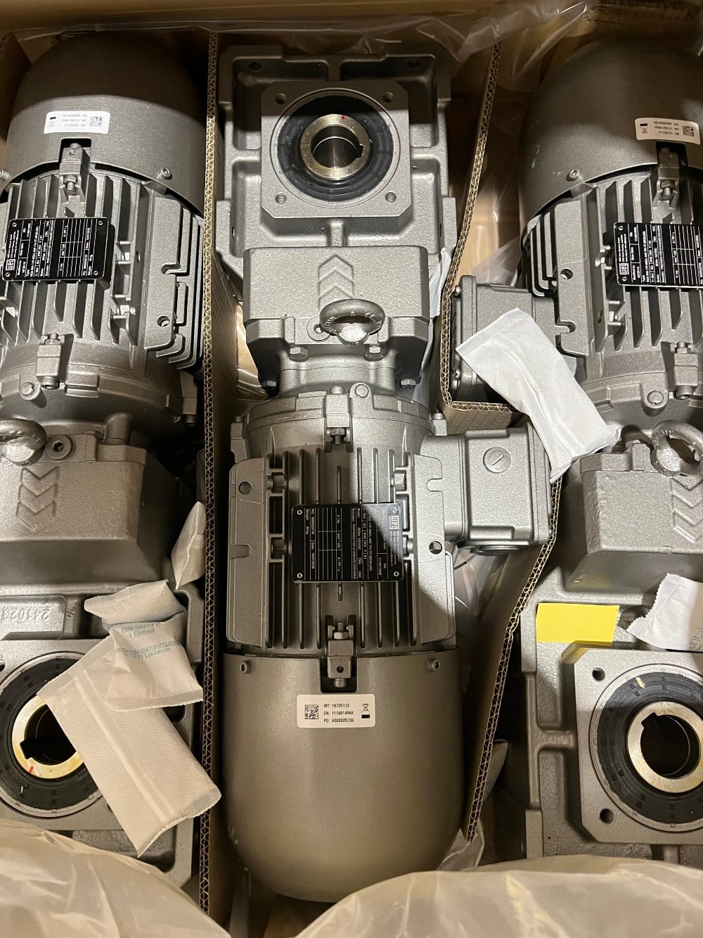2 KW HP 1800 RPM Watt Drive KUA60 gearbox + WEG 0.55 KW 460 Volts, 90S/L TEFC 3Ph 60Hz (+/- 0.75HP) - Image 3