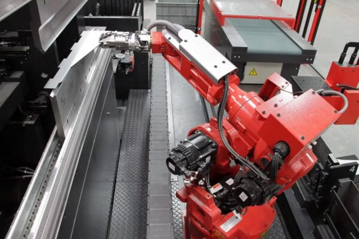 67 Ton, Amada #EG-6013, CNC Hydraulic Press Brake, 4.5' overall length, 53.1" between housings, 6" stroke - Image 8