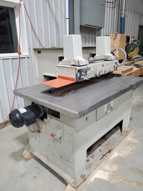 Diehl #ESL-20-II, Straight Line Rip Saw, 19" throat, 2.5" max. cutting thickness, 16" blade, 15 HP, 60 FPM - Image 1