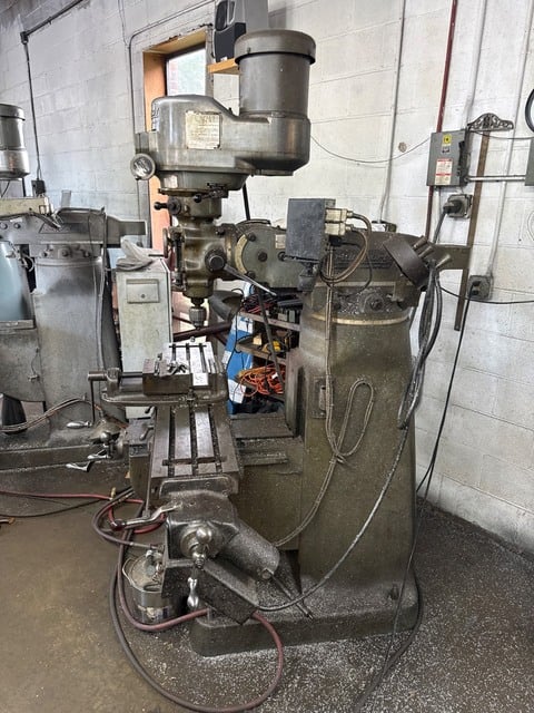 Bridgeport #Series-1, vertical mill, 9" x48" table, 3 HP, 4200 RPM, R8, 1980 - Image 2