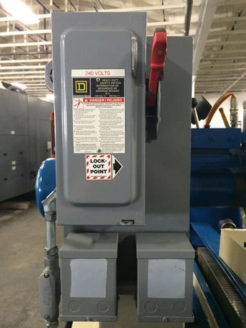 Clausing #CSG-618ASD-II, Surface Grinder, 6" x 18" Table, 2 HP, 3-Axis Automatic, 2007 - Image 6