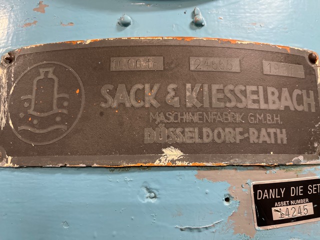 Sack & Kiesselbach #1000TO, Hydraulic Press, 480 V., 3 Phase, 40" x 80" x 60", 1957 - Image 6