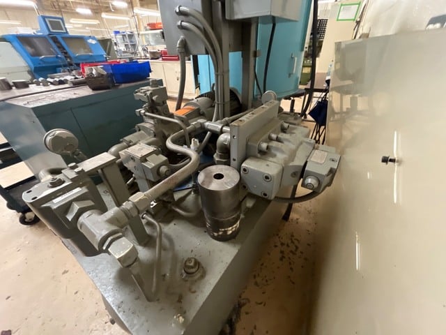 Sack & Kiesselbach #1000TO, Hydraulic Press, 480 V., 3 Phase, 40" x 80" x 60", 1957 - Image 8