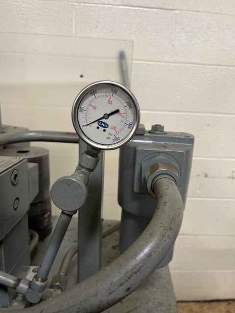 Sack & Kiesselbach #1000TO, Hydraulic Press, 480 V., 3 Phase, 40" x 80" x 60", 1957 - Image 9