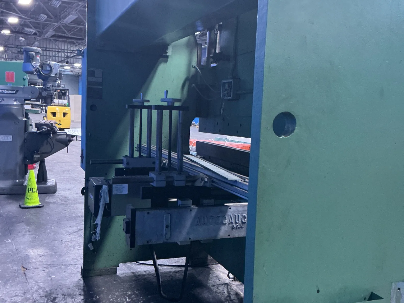 100 Ton, Niagara #HBM-100-8-10, Hydraulic Press Brake, Manual, Foot Switch, CNC 150 Auto Gauge Controls - Image 1