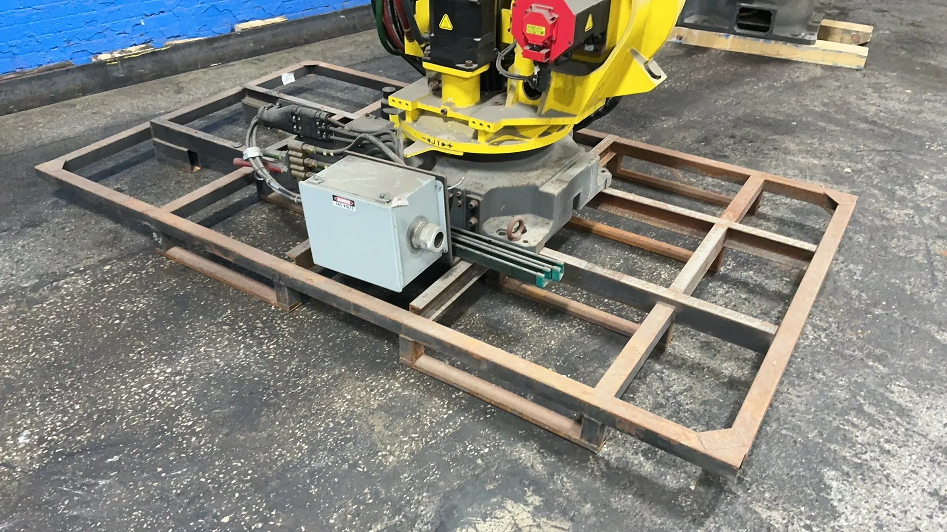 Fanuc R-2000iB/250F, Industrial Robot, Controller A05B-1329-B215, 4.3 KW, 200-240 V., 2019 - Image 2