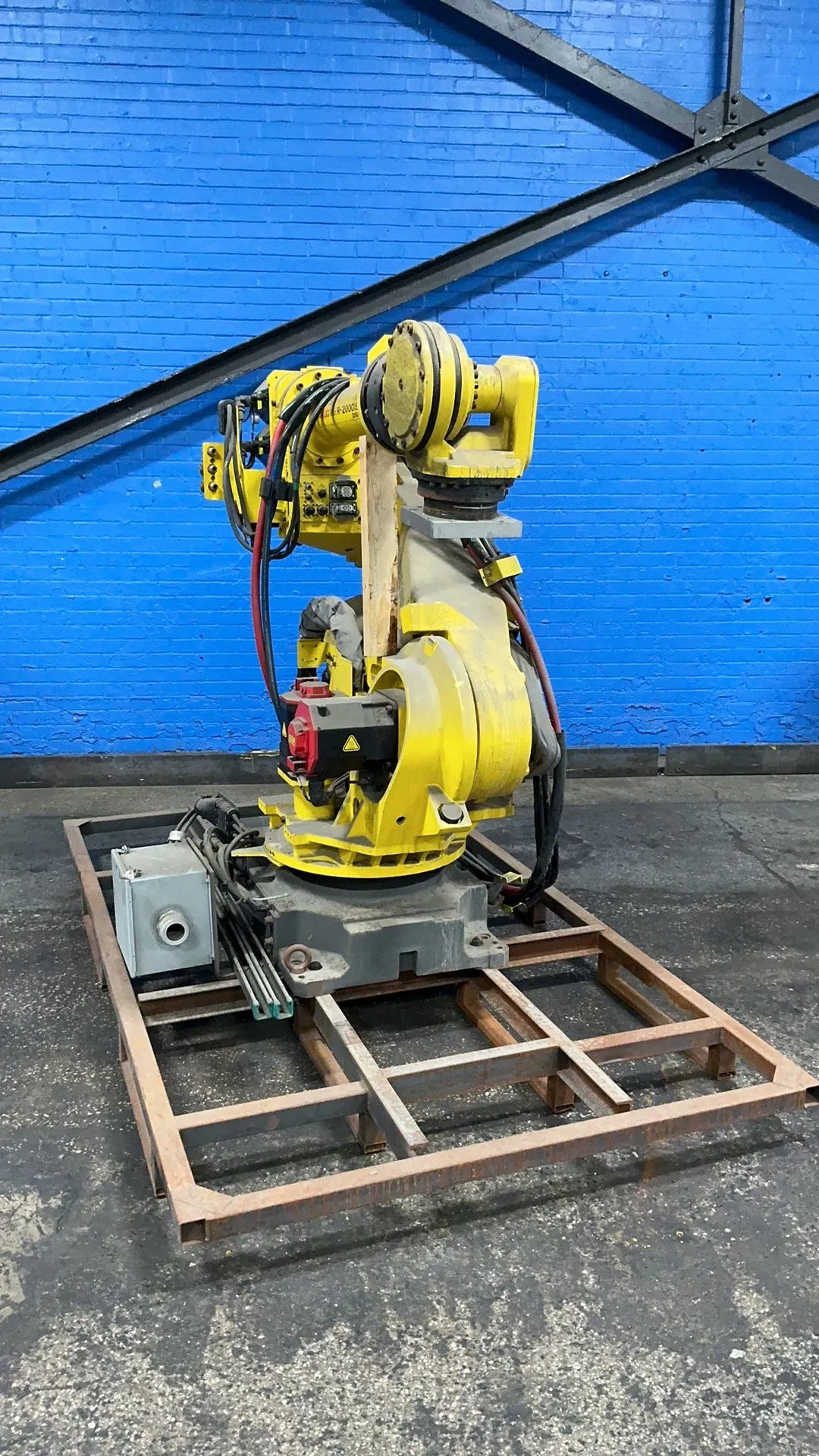 Fanuc R-2000iB/250F, Industrial Robot, Controller A05B-1329-B215, 4.3 KW, 200-240 V., 2019 - Image 6