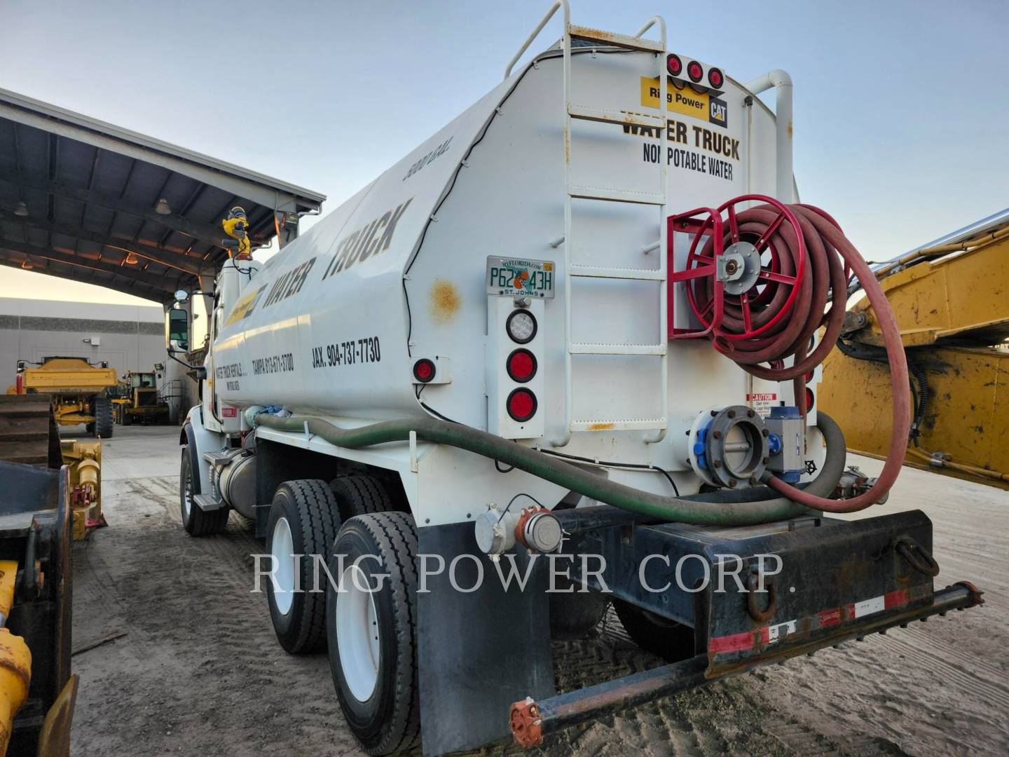 United WT5000, Water Truck, 11023 hours, S/N: PLUE4297, 2023 - Image 4