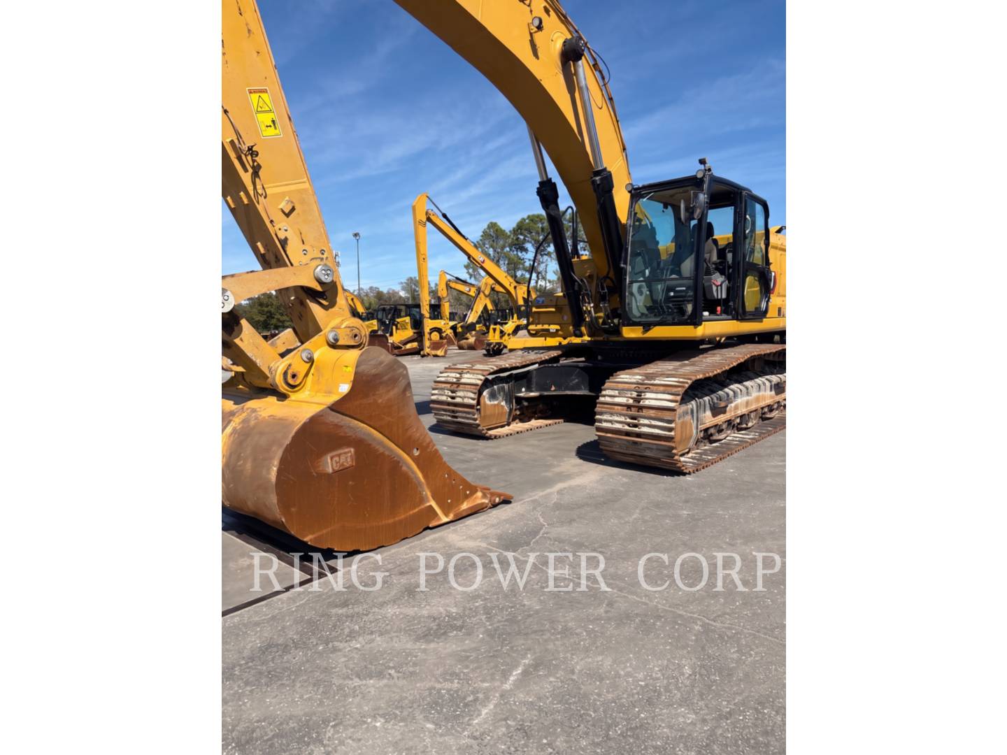 Caterpillar 350-06, 2590 hours, S/N: HDJ10017, 2023 - Image 1