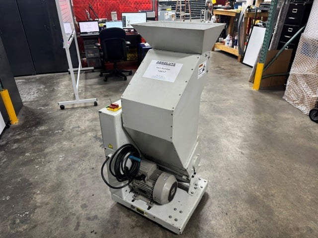 6.5" x 14" Autogrind #LSG-614, slow speed material granulator, 2.9 HP, 3/16" screen size - Image 3