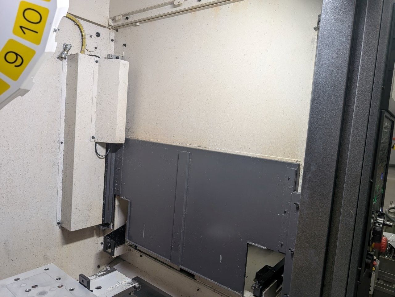 Fanuc #Robodrill-Alpha-D21LiB5, CNC drill & tap, 21 ATC, 27.55" X, 15.75" Y, 12.99" Z, 24,000 RPM, BT30 - Image 6