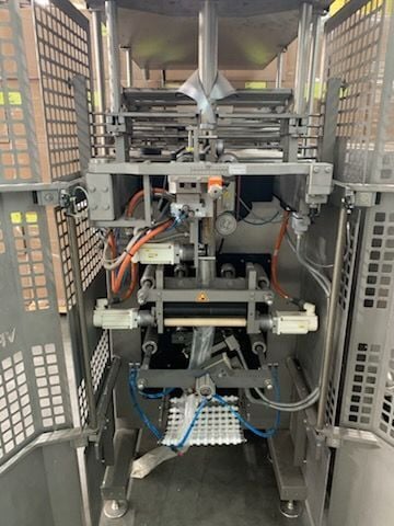 Wolf #VPC-L250, vertical form fill & seal machine, Allen Bradley controls, VideoJet DataFlex Plus printer - Image 3