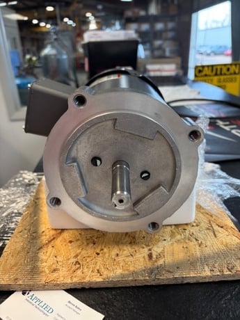 3/4 HP 1800 RPM Baldor, Frame 56C, TEFC, 230/460 Volts, CAT# VM3542, new surplus - Image 3