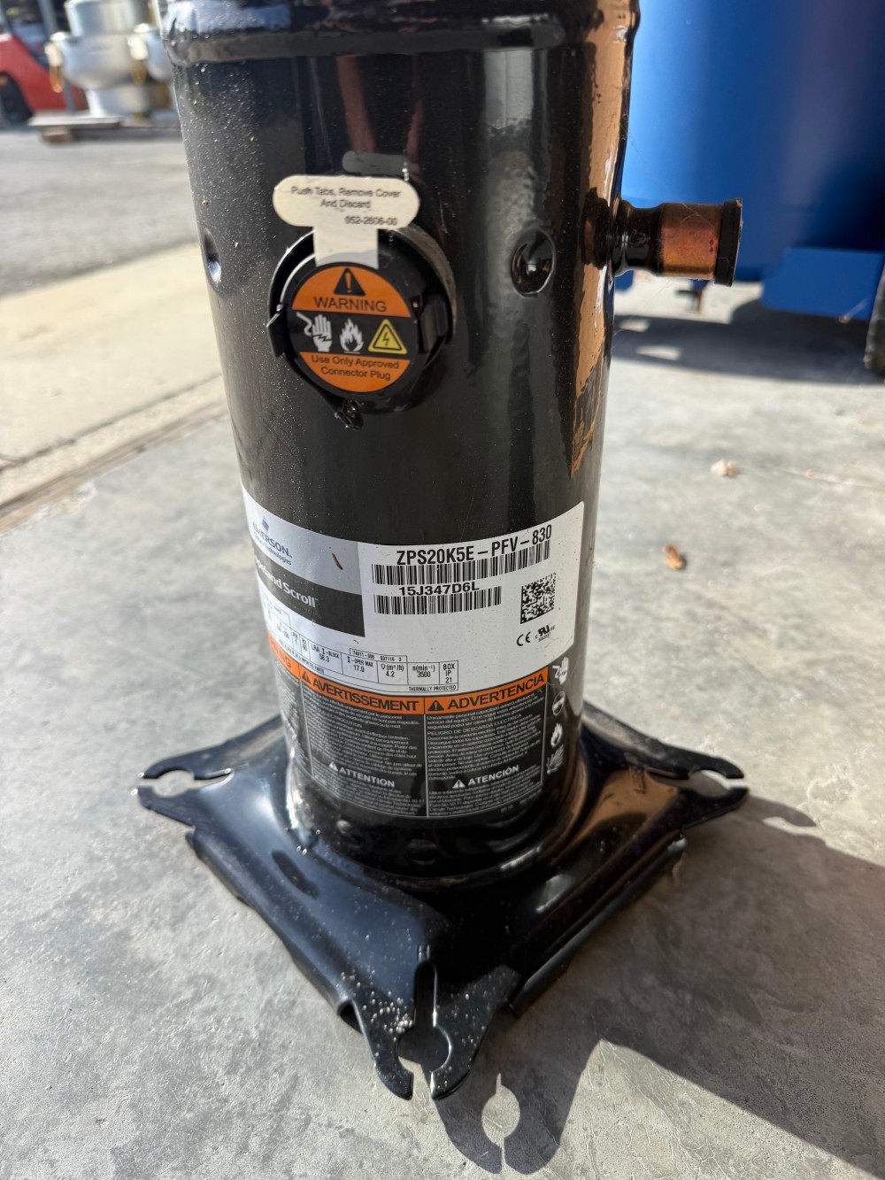 Emerson air cooled Scroll Compressor, 208/230 V., 1 phase, R410a, 20000 BTU, new - Image 1