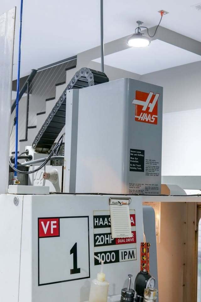 Haas #VF-1D, CNC Vertical Machining Center, 20" X, 16" Y, 20" Z, 26" x 14" table, 20 HP, 7500 RPM, CAT-40, 20 - Image 3