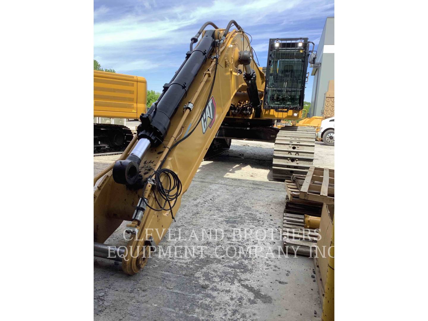 Caterpillar 374, 4018 hours, S/N: TNX00224, 2022 - Image 1