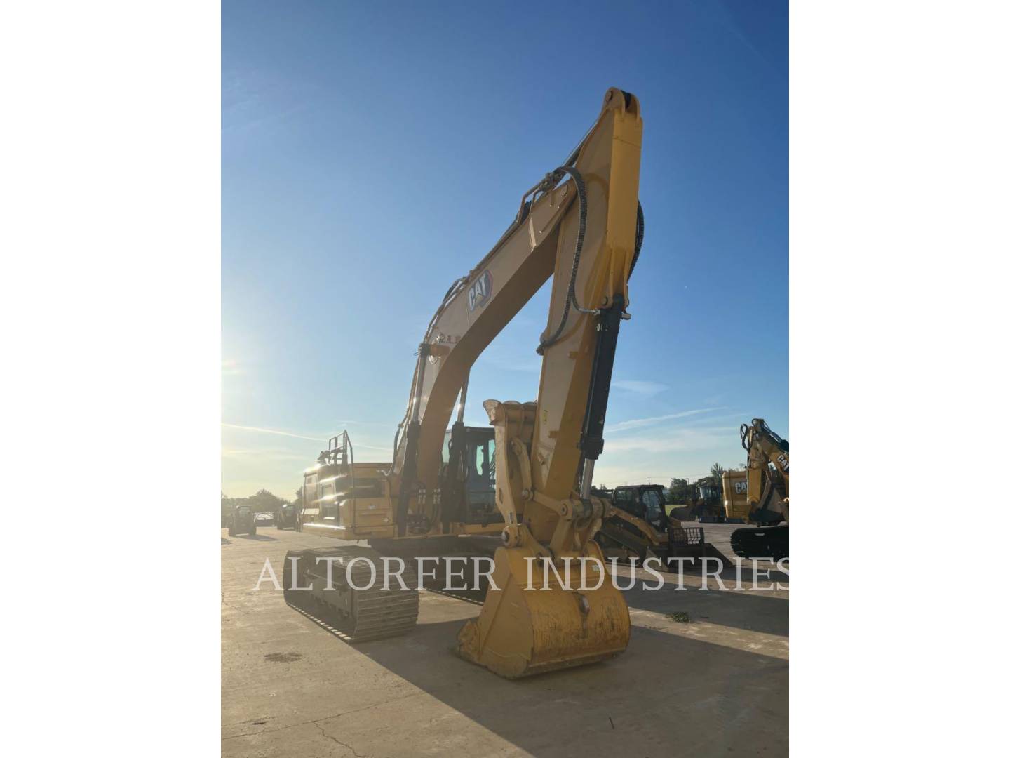Caterpillar 336-08 TH, 106 hours, S/N: RDL20848, 2025 - Image 2
