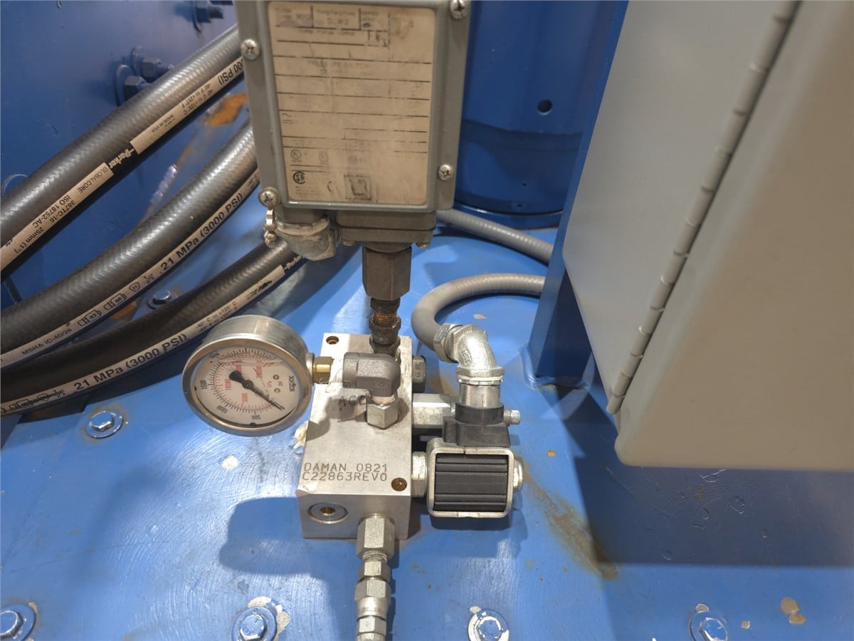 10 HP MGB, hydraulic power unit, (4) Parker accumulators, 5 gallon each, 4000 max psi, 1770 RPM, Fr.215TC - Image 2