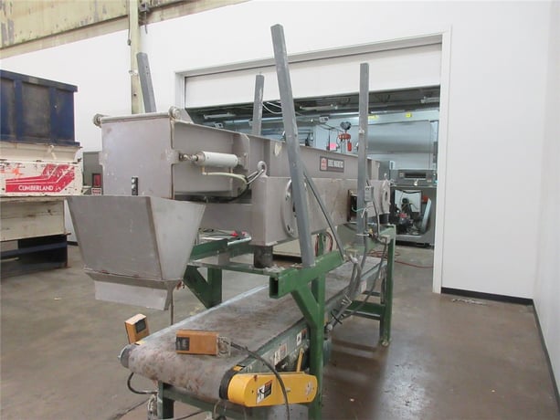 Eriez #HVC1210, high volume mech.conveyor, Style 9801618, .75 HP, s/n #23374, #12229A - Image 3
