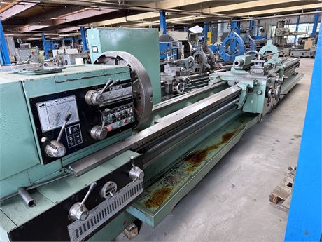 25" x 312" TOS #SUS63, engine lathe, 15" swing over cross slide, 3.5" bore, 30 HP, 9-1120 RPM, 26" 4-jaw - Image 1