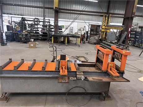Hem #H120A, automatic horizontal band saw, 7.5 HP, hydraulic shuttle bar feed w/ clamping vises, 10' roller - Image 3