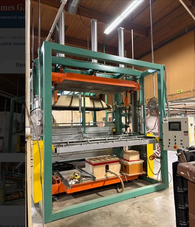 General Plastic Machines #122PC, Vacuum Thermoforming Machine, 161 HP, 48" x 78" top & bottom platen, Becker - Image 2