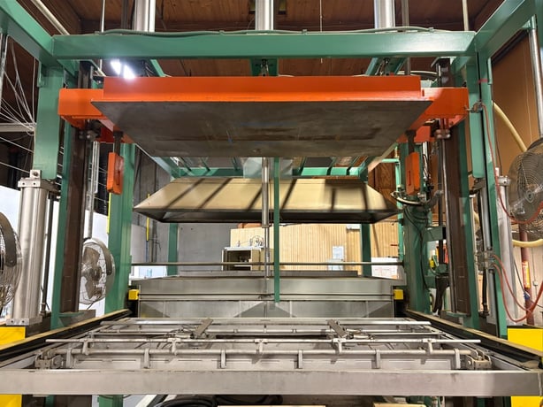 General Plastic Machines #122PC, Vacuum Thermoforming Machine, 161 HP, 48" x 78" top & bottom platen, Becker - Image 3